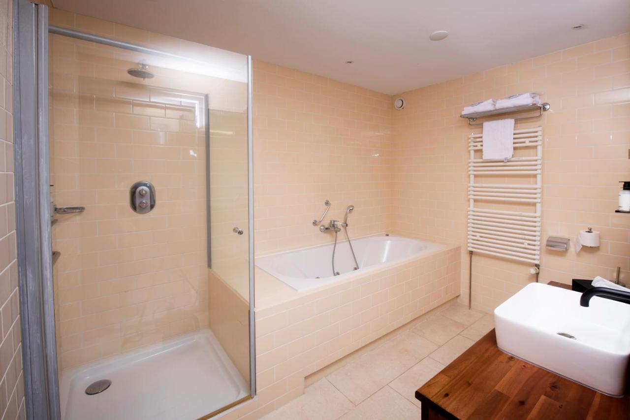 באלום Nobel Hotel Ameland מראה חיצוני תמונה